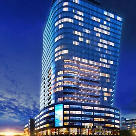Appartement Hanza Tower 23 Pool & Jacussi